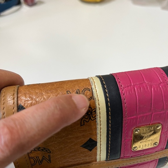 MCM COGNAC VISETOS LONG TRIFOLD WALLET - Picture 4 of 16